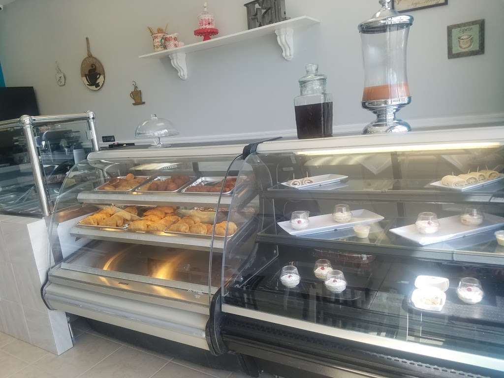 Mimosa Delicatessen | 142 California Blvd, Davenport, FL 33897 | Phone: (863) 695-8812