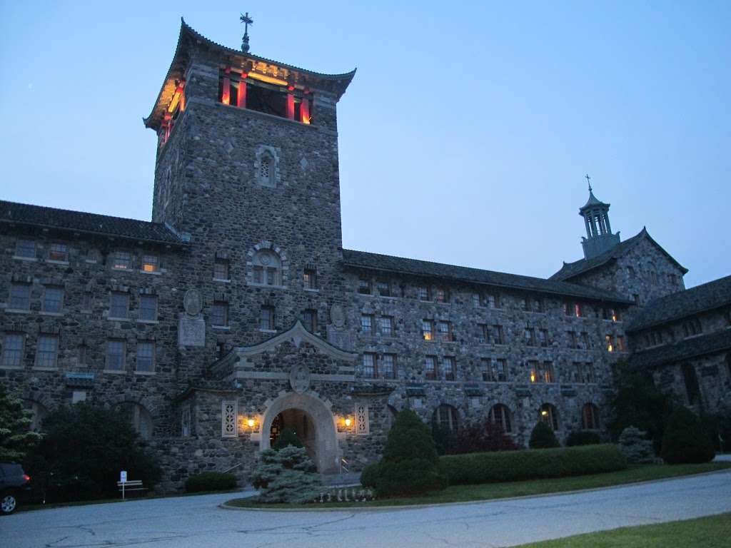 Maryknoll Seminary | 55 Ryder Rd, Ossining, NY 10545, USA | Phone: (914) 941-7636