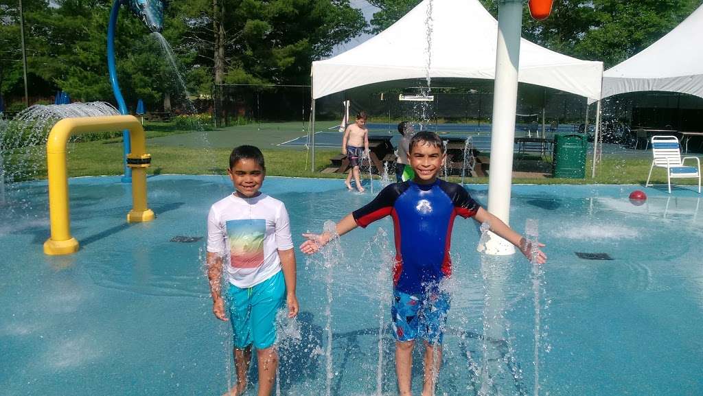 Chartwell Family Oasis Swim Club | 136 Paragon Ave, Marlton, NJ 08053, USA | Phone: (856) 983-8827