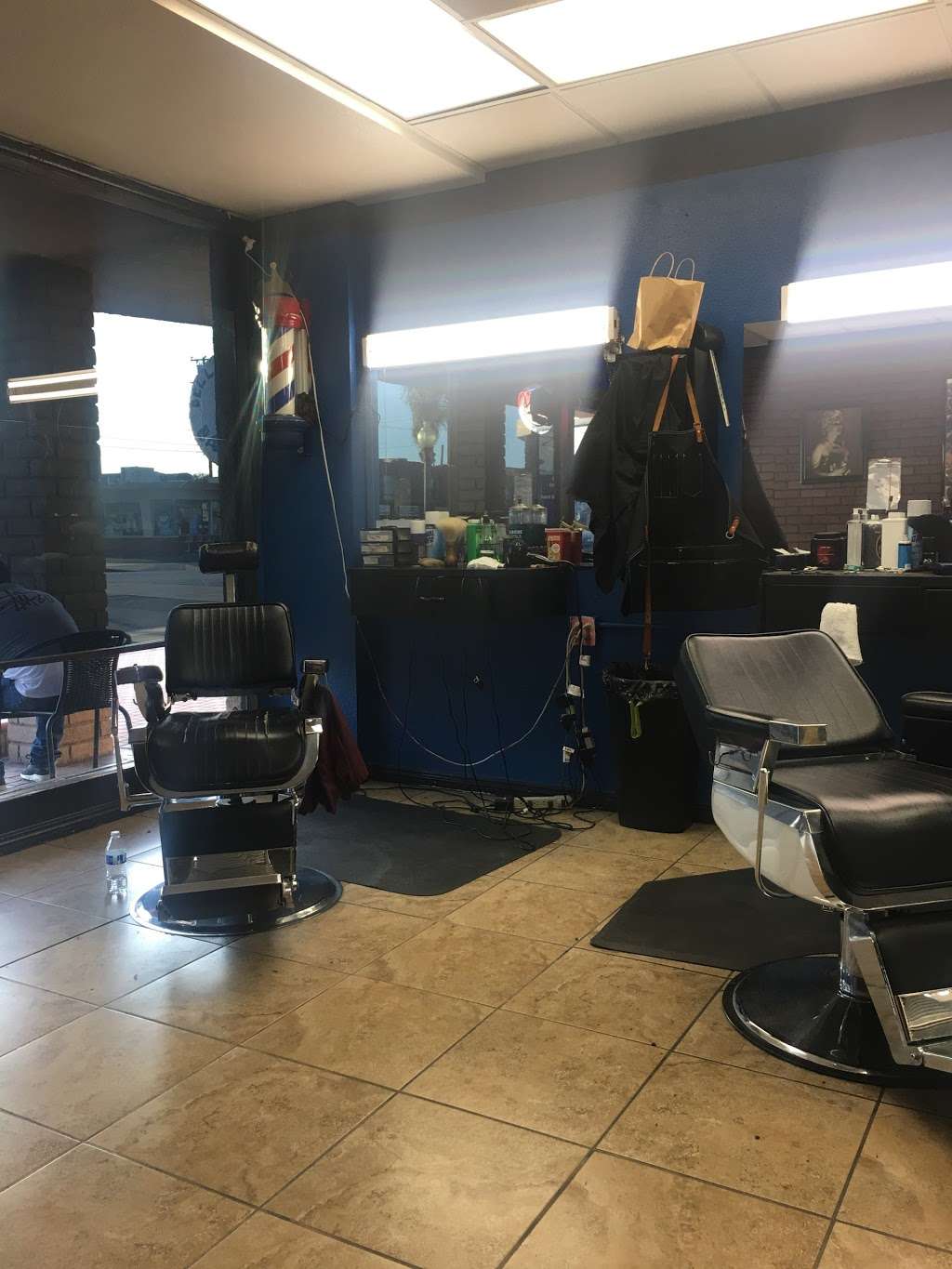 Royal Cuts Barber Shop | 17036 Bellflower Blvd, Bellflower, CA 90706, USA | Phone: (562) 307-3061