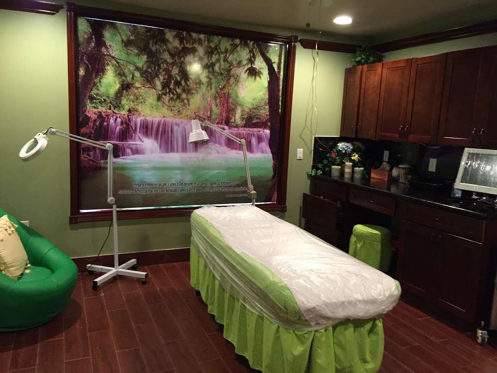 Paloma Clinic Spa | 2211 Bingle Rd, Houston, TX 77055 | Phone: (832) 250-0053