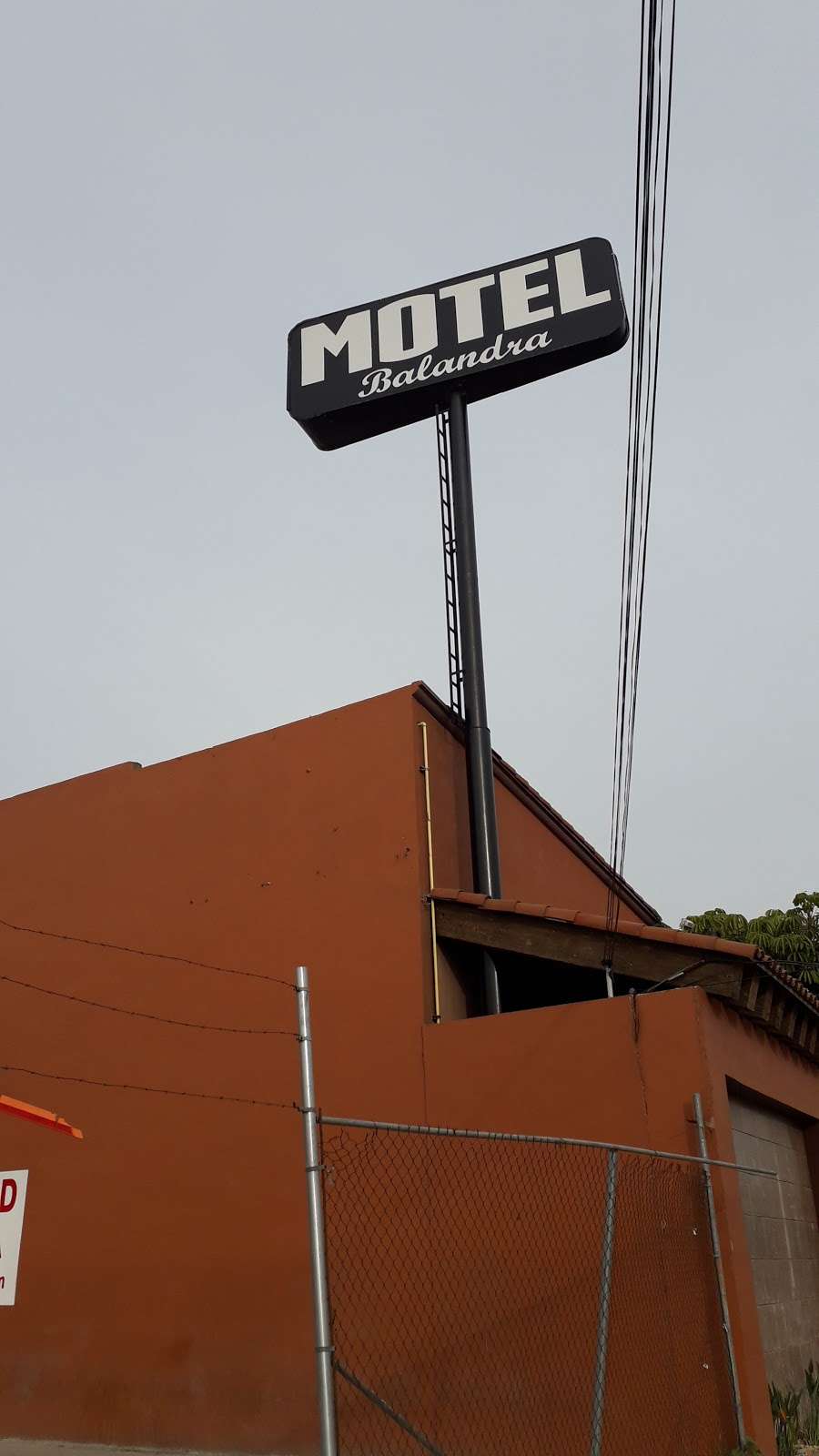 MOTEL BALANDRA | Av de los Insurgentes 16508, Los Alamos, 22110 Tijuana, B.C., Mexico | Phone: 664 621 3421