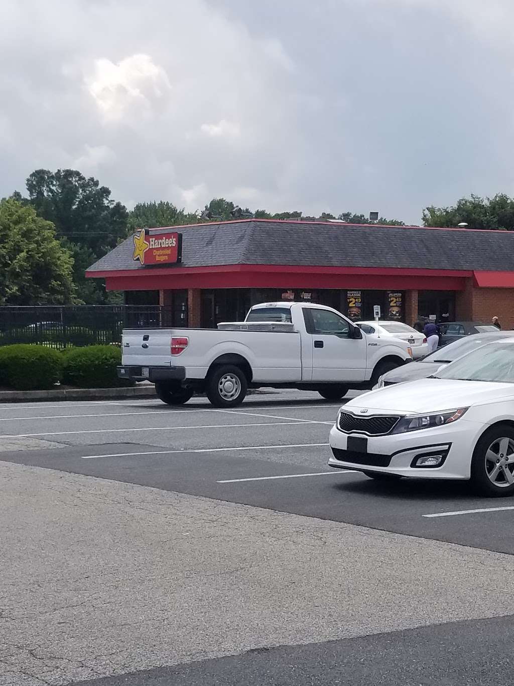 Hardees | 50 Greentree Dr, Dover, DE 19904 | Phone: (302) 674-8335