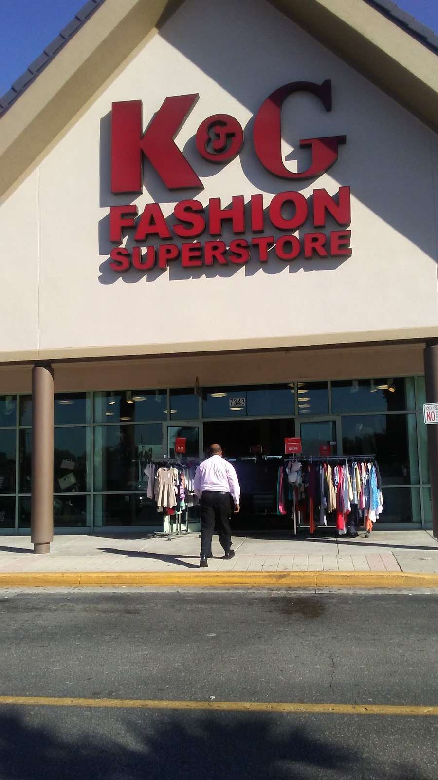 K&G Fashion Superstore | 7343 W Colonial Dr, Orlando, FL 32818, USA | Phone: (407) 291-2121