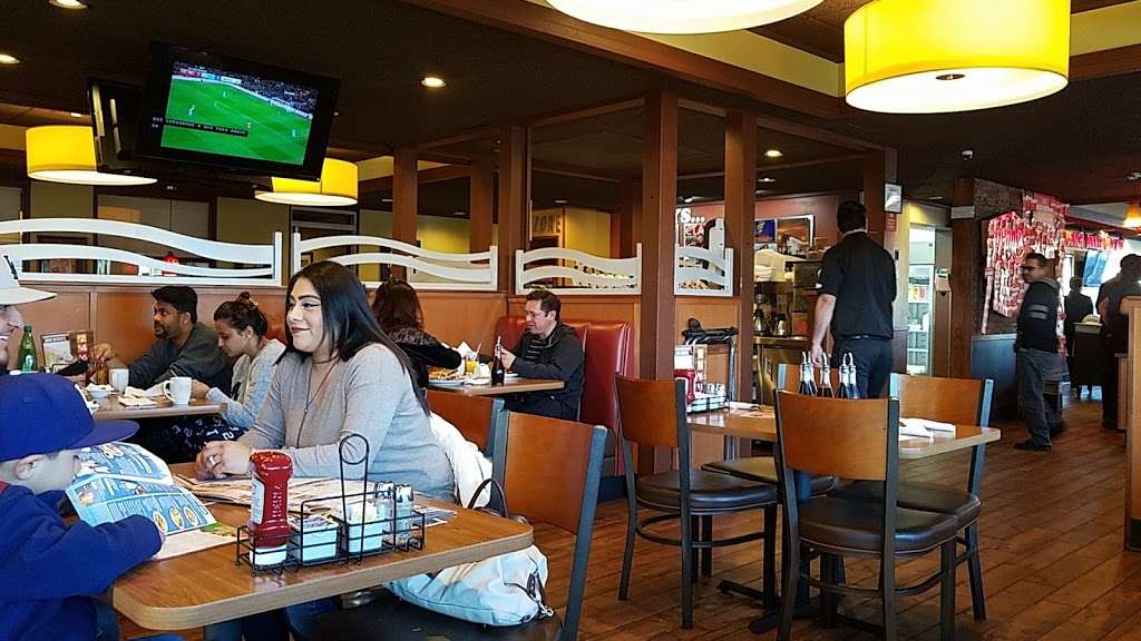 Dennys | 1001 E Capitol, San Jose, CA 95121, USA | Phone: (408) 578-2549