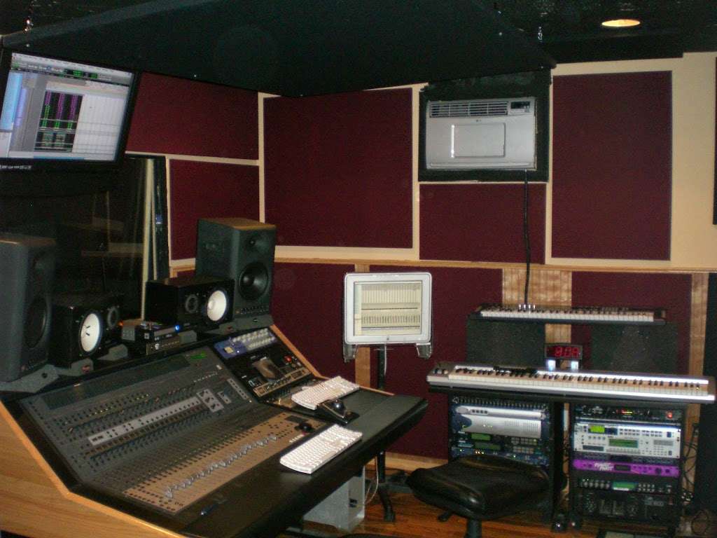 Star-Dome Entertainment/Platinum Touch Recording Studio | 3854 Shoreview Dr, Kissimmee, FL 34744, USA | Phone: (407) 603-8717 Star-Dome Entertainment/Platinum Touch Recording Studio | 3854 Shoreview Dr, Kissimmee, FL 34744, USA | Phone: (407) 603-8717
