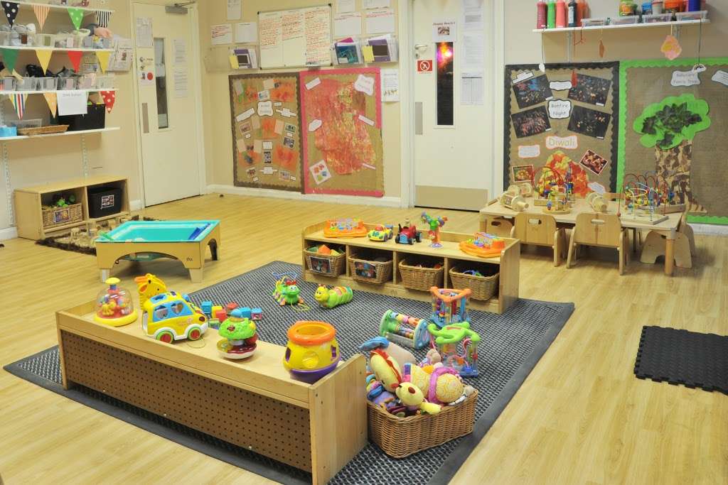 Bright Horizons Teddies Loughton Day Nursery and Preschool | Caretakers House, Willingale Rd, Loughton IG10 2BQ, UK | Phone: 020 3780 3055