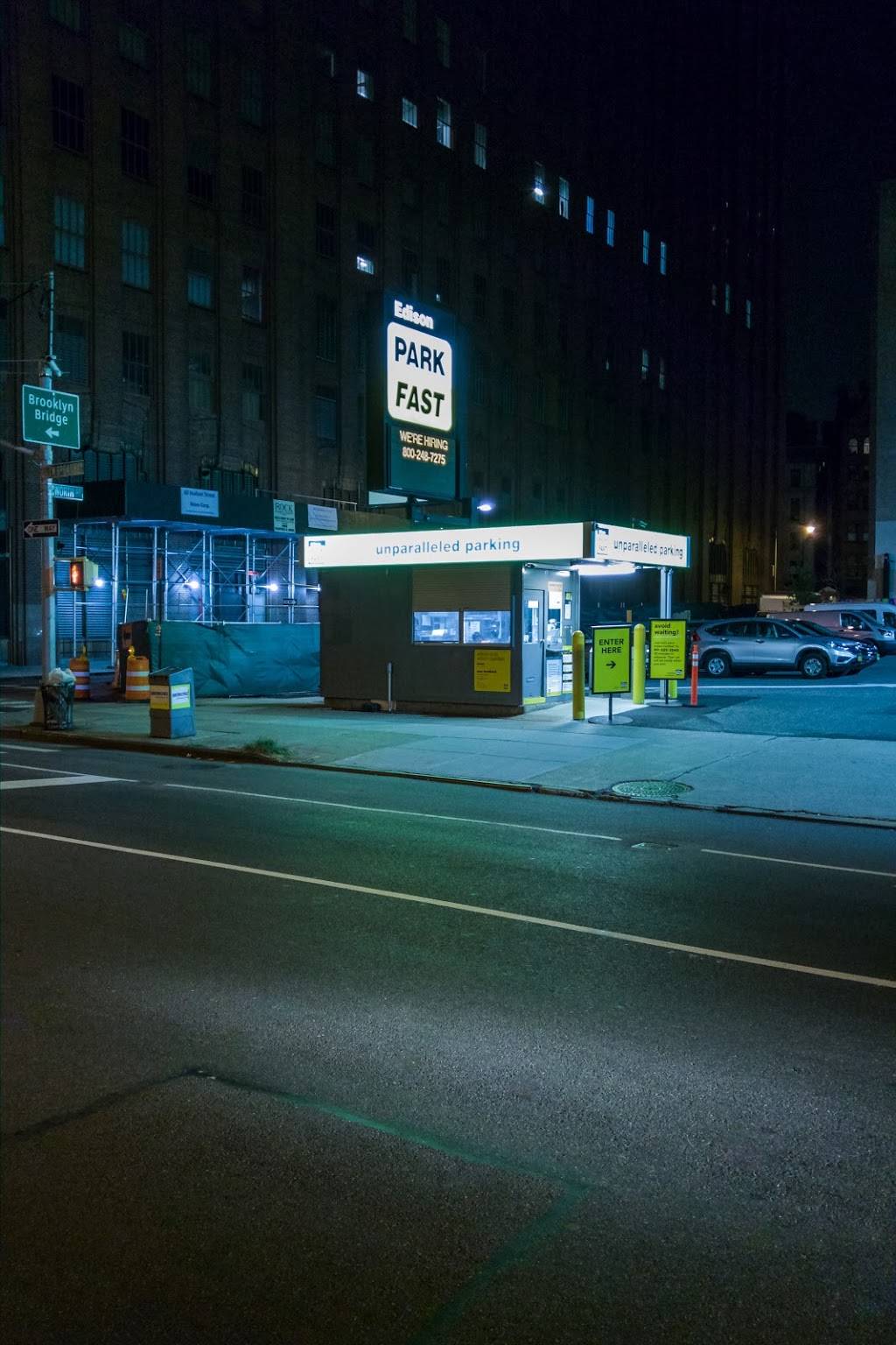 Edison ParkFast - parking  | Photo 4 of 10 | Address: 15 Worth St, New York, NY 10013, USA | Phone: (212) 226-1981