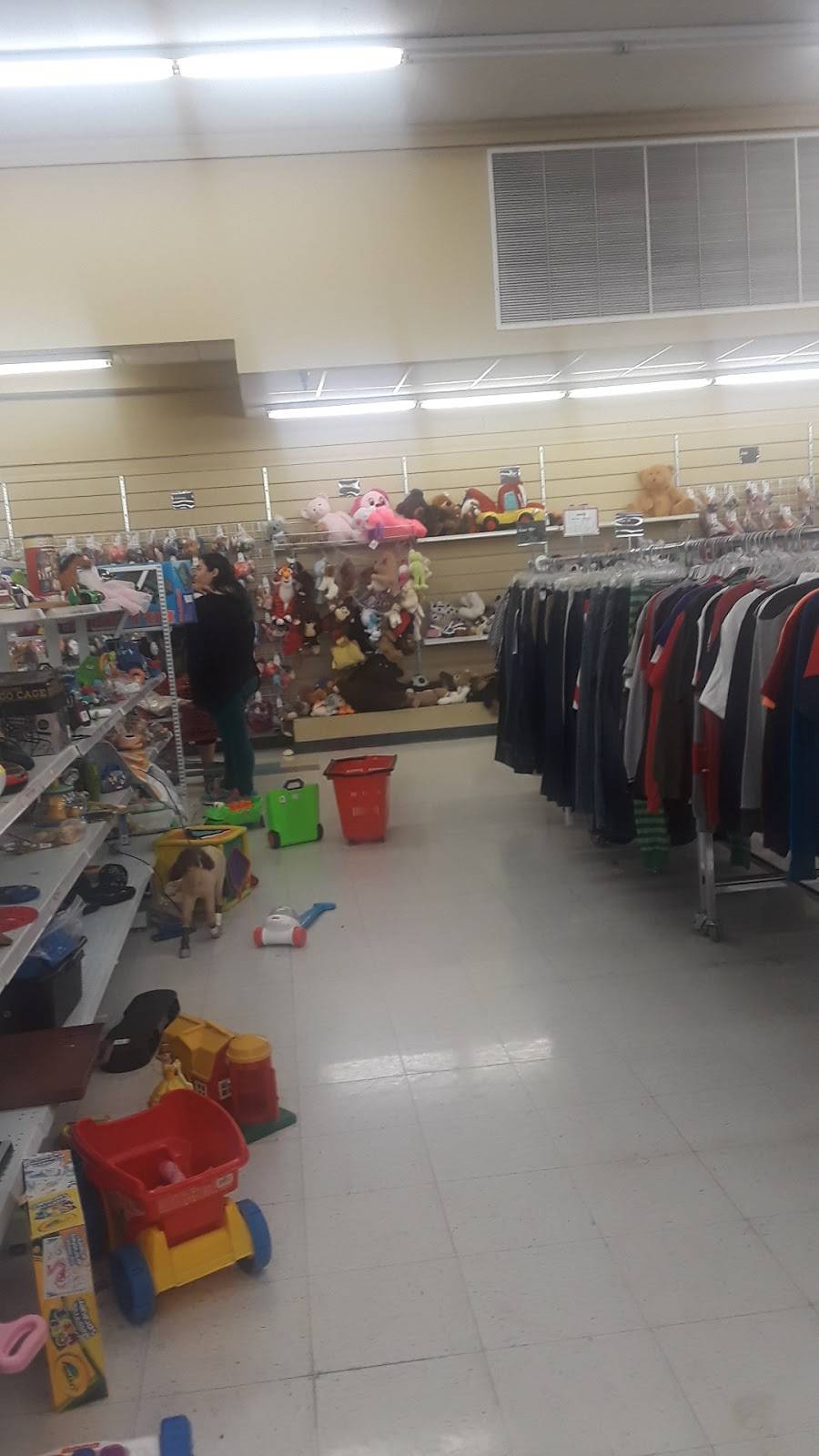 Value Village | 12060 SW Main St, Tigard, OR 97223, USA | Phone: (503) 684-1982