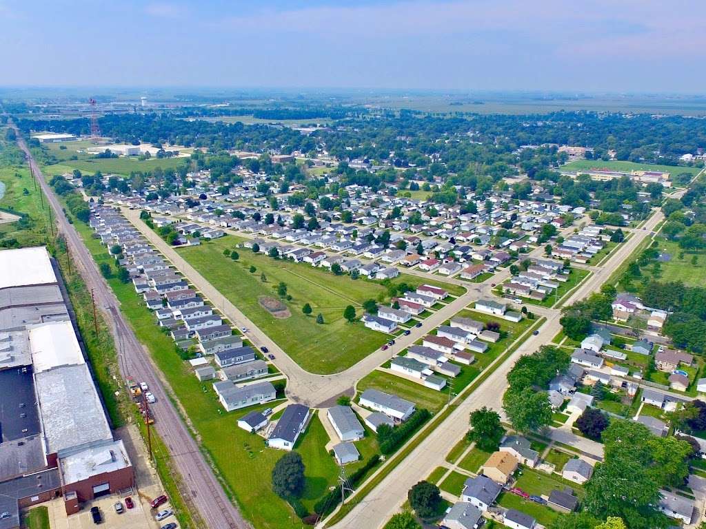 Southmoor Estates Manufactured Home Community | 1032 S 7th St, DeKalb, IL 60115, USA | Phone: (815) 756-1299