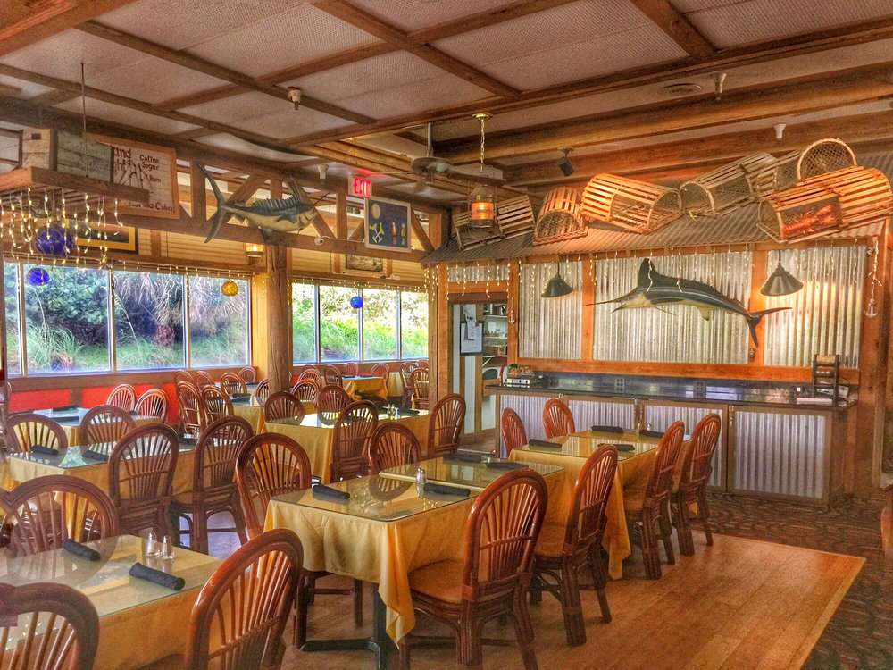 The Islander Grill And Tiki Bar | 181 S Ocean Ave, Palm Beach Shores, FL 33404, USA | Phone: (561) 842-8282