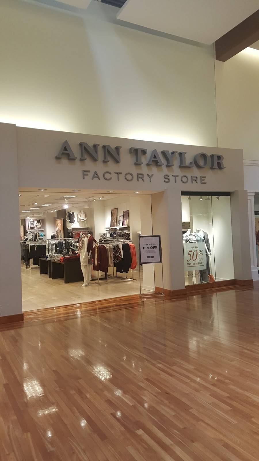 Ann Taylor Factory Store | 3000 Grapevine Mills Pkwy, Grapevine, TX 76051, USA | Phone: (972) 355-4506