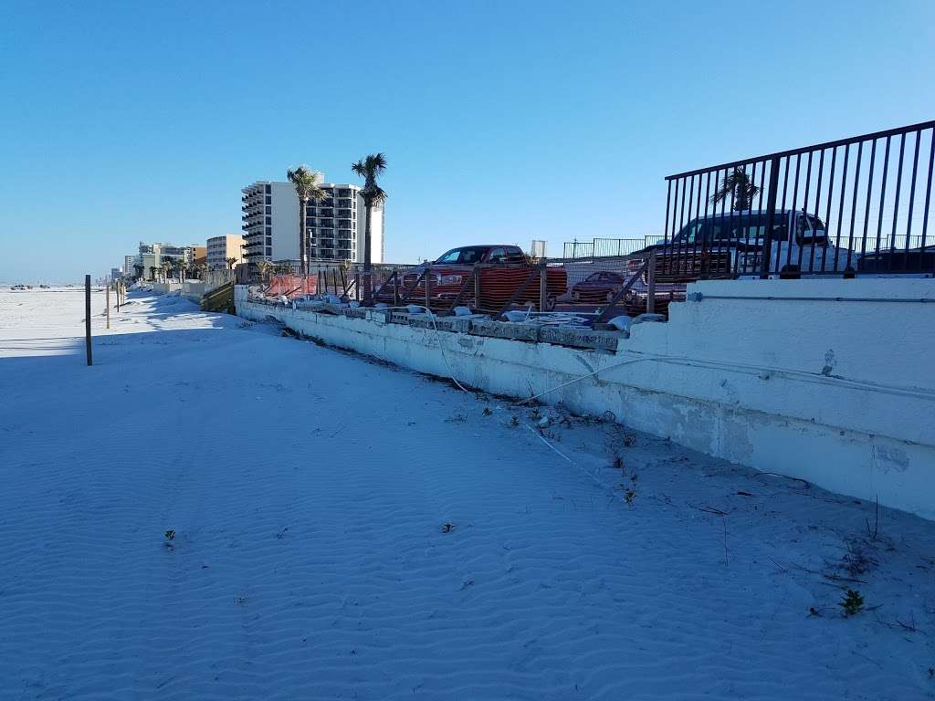 Catalina Beach Club | 1303 S Atlantic Ave, Daytona Beach, FL 32118, USA | Phone: (386) 253-6741