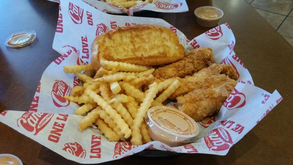 Raising Canes Chicken Fingers | 4655 W Charleston Blvd, Las Vegas, NV 89102, USA | Phone: (702) 294-2263