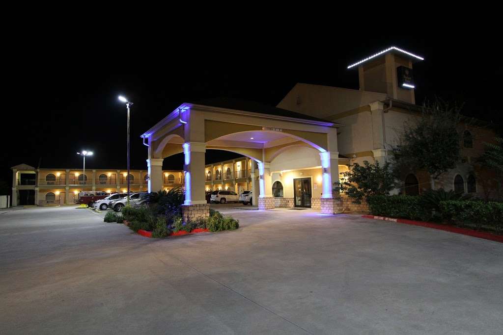 Budget Host Inn & Suites - IAH Airport Houston, TX | 17258 US-59, Humble, TX 77396, USA | Phone: (832) 644-9788