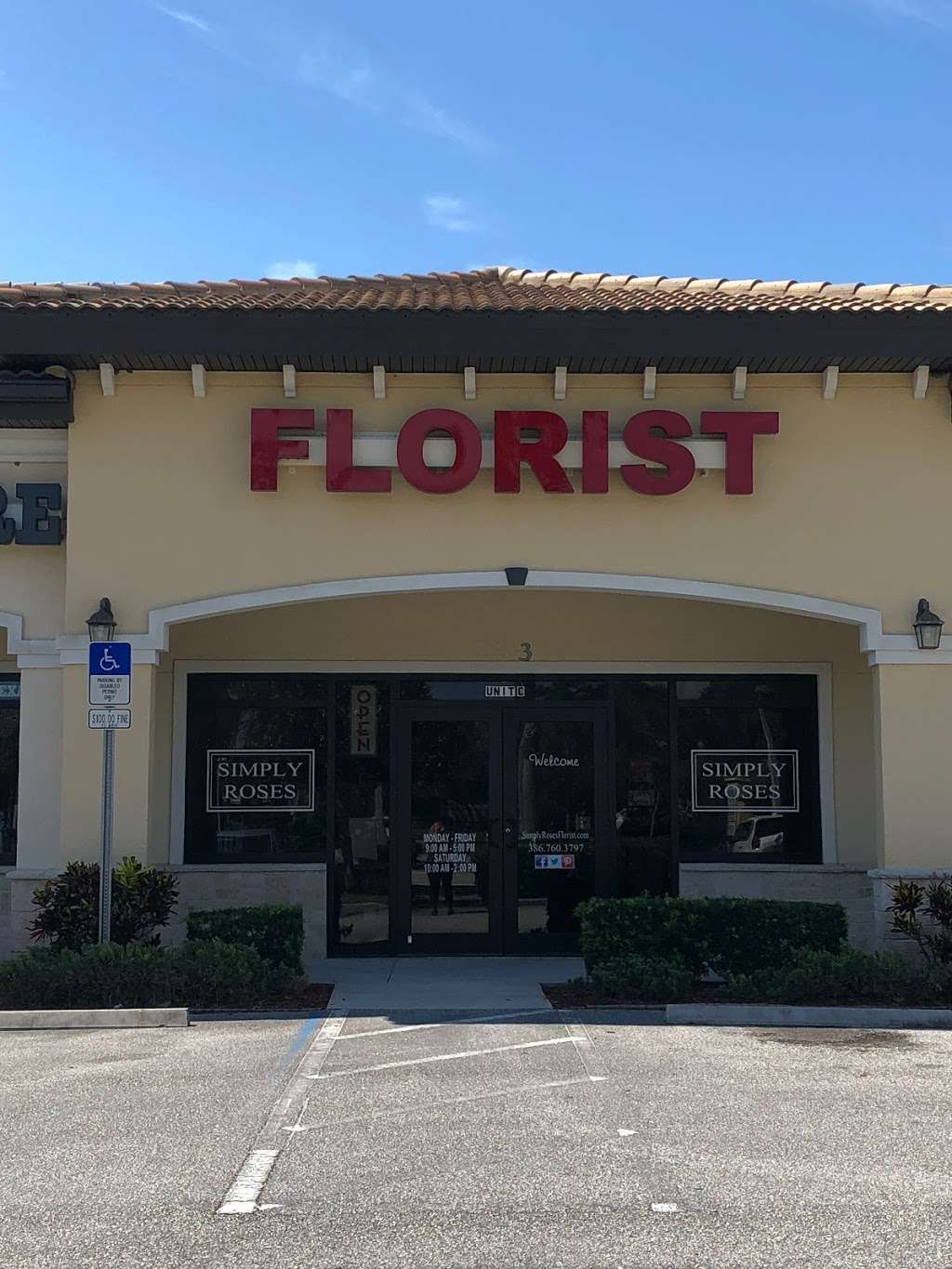 Simply Roses Florist | 1633C Taylor Rd Suite #103, Port Orange, FL 32128, USA | Phone: (386) 760-3797