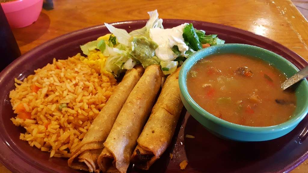 Guanajuato Mexican Restaurant | 3907 Avenue H, Rosenberg, TX 77471 | Phone: (281) 633-9042