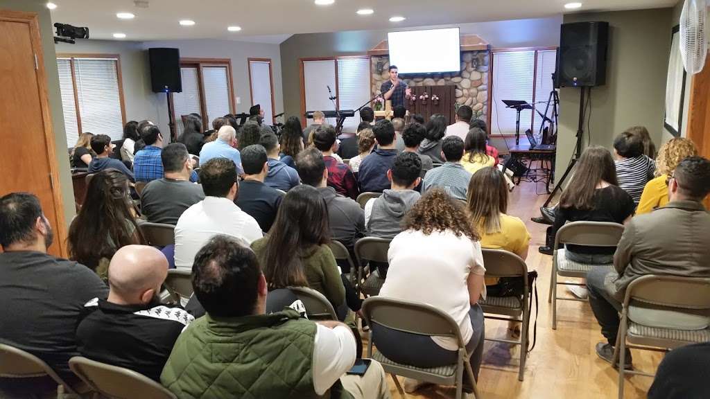 الكنيسة العربية الإنجيلية المتحدة United Arabic Evangelical Chur | 2247 University St, Des Plaines, IL 60016, USA