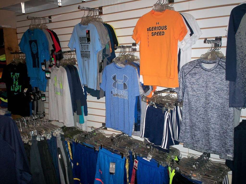 Wilton Sport Shop | 426 Danbury Rd, Wilton, CT 06897 | Phone: (203) 762-8631