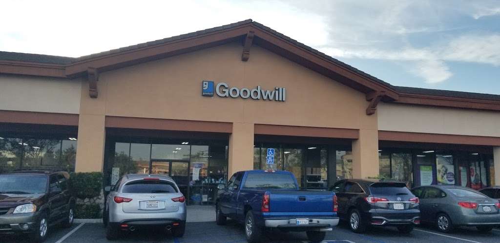 Goodwill Southern California Store & Donation Center | 7360 Cherry Ave Ste. 320, Fontana, CA 92336, USA | Phone: (909) 201-8360