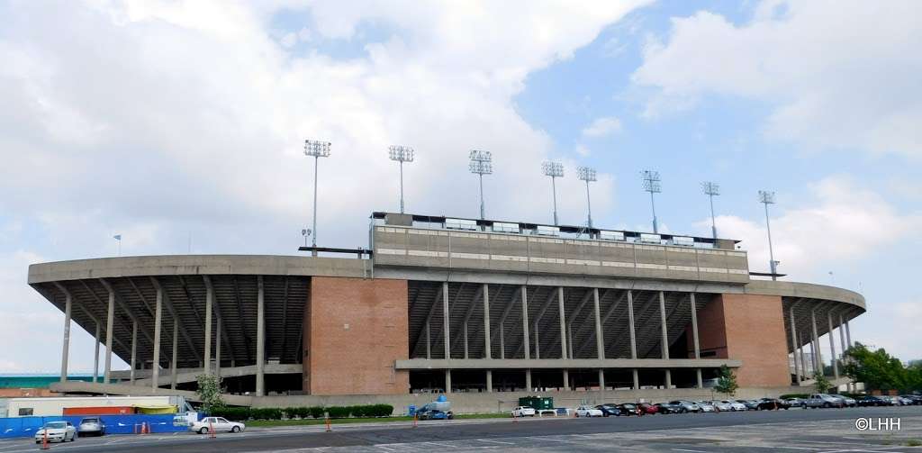 Rice Stadium | 6100 Main St, Houston, TX 77005, USA | Phone: (713) 348-4077