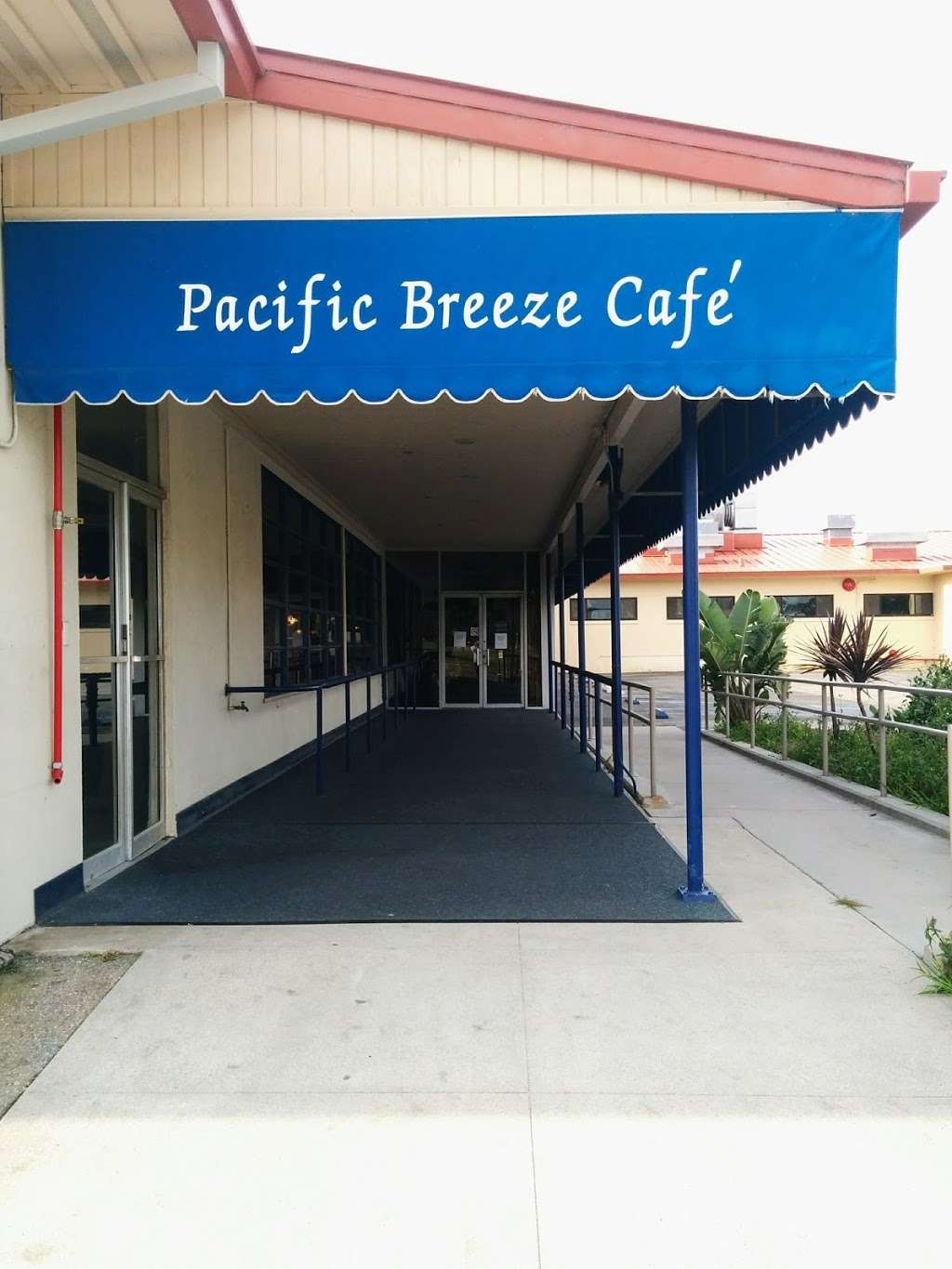 Pacific Breeze Cafe (NBVC Galley) | 6th St, NAS Point Mugu, CA 93042, USA | Phone: (805) 989-1110