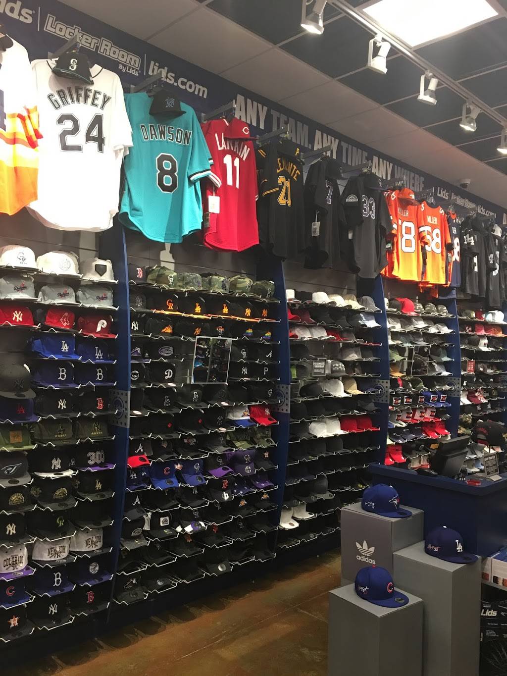 Lids | 8270 E 49th Ave ste 1460, Denver, CO 80238, USA | Phone: (720) 438-0493