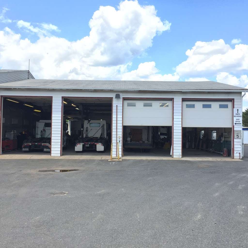 Bergeys Collision Centers | 437 Harleysville Pike, Souderton, PA 18964 | Phone: (215) 721-3444