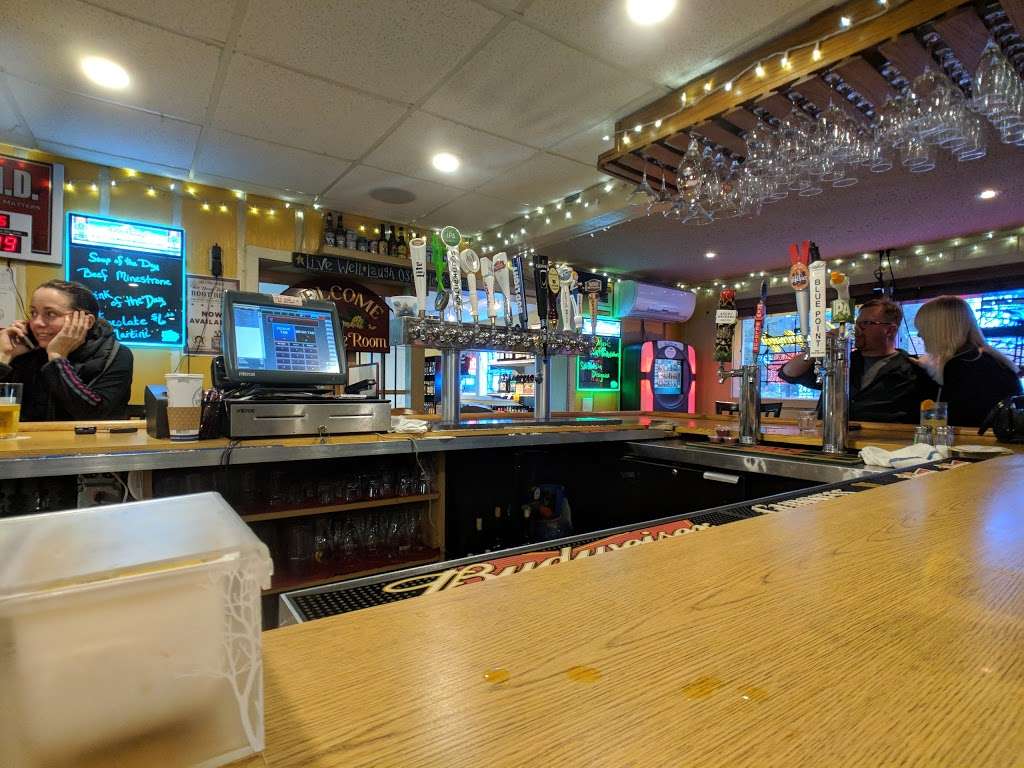 Patriots Crossing Tavern & Wine Shop | 1339 River Rd, Titusville, NJ 08560, USA | Phone: (609) 737-2780