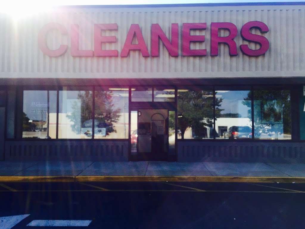 Circle Plaza Cleaners | 6716 E Black Horse Pike, Egg Harbor Township, NJ 08234, USA | Phone: (609) 677-1288