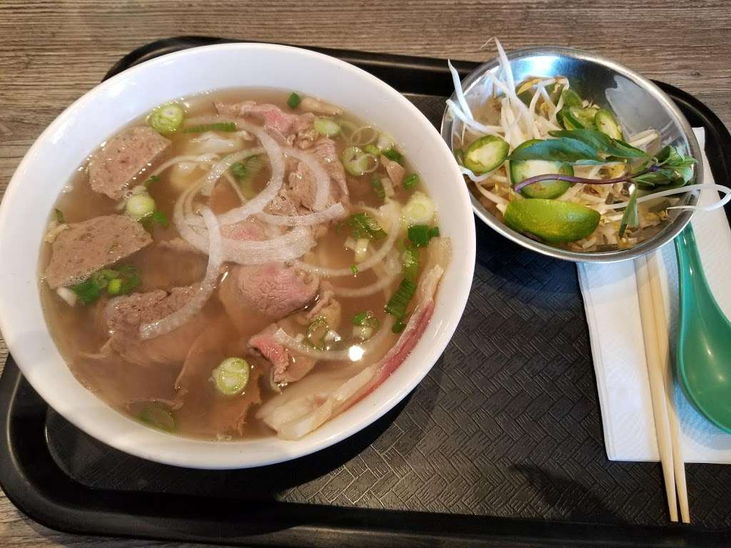 Pho NOHO | 5077 Lankershim Blvd ste d, North Hollywood, CA 91601, USA | Phone: (818) 985-7000