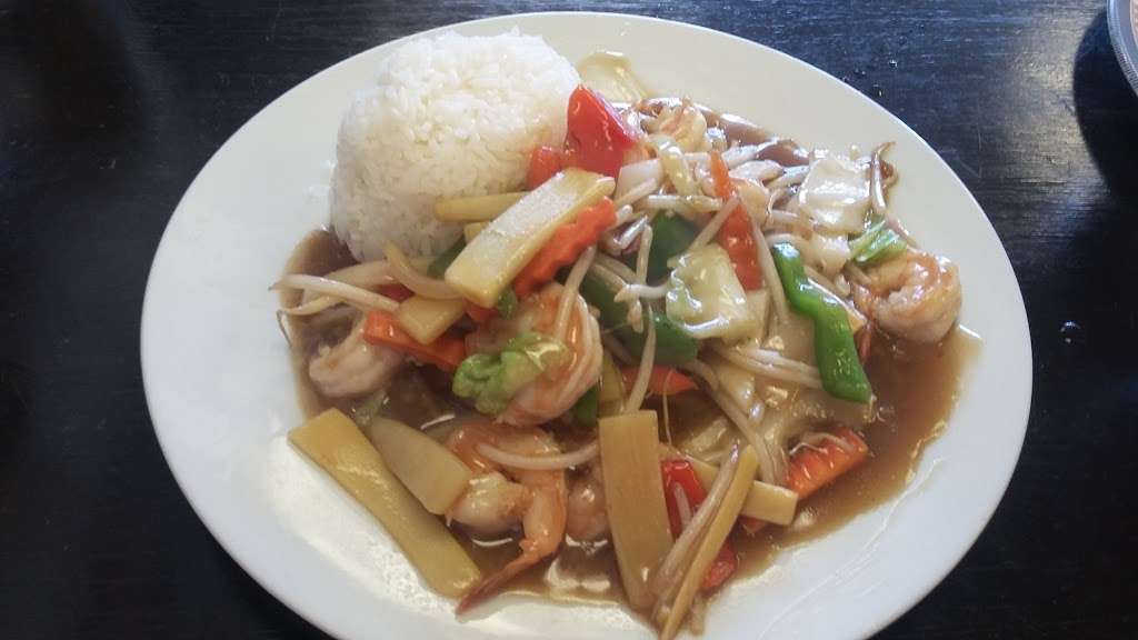 Kunchorn Thai Food | 15315 S Figueroa St # B, Gardena, CA 90248, USA | Phone: (310) 516-0047