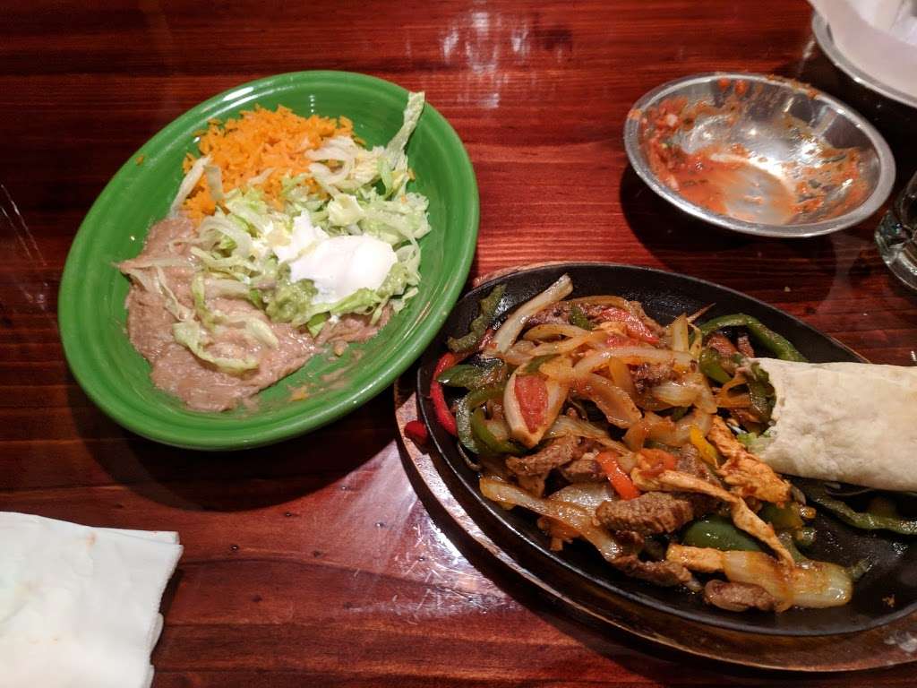 El Jimador Azteca Mexican Family Restaurant | 560 Celebrate Virginia Pkwy #109, Fredericksburg, VA 22406 | Phone: (540) 286-3133