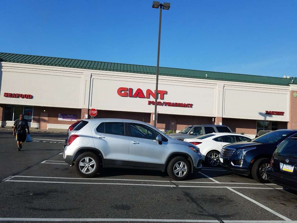 GIANT Food Stores | 4001 New Falls Rd, Levittown, PA 19056 | Phone: (215) 949-1408