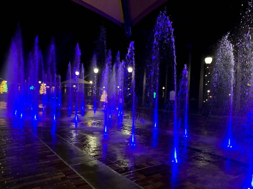 Winter Garden Interactive Fountain & Splashpad | 119 S Lakeview Ave, Winter Garden, FL 34787, USA | Phone: (407) 656-4155