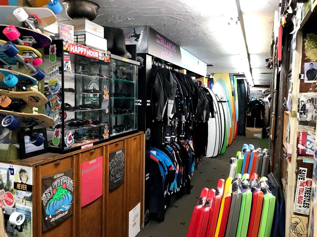 Frog House | 6908 West Coast Hwy, Newport Beach, CA 92663, USA | Phone: (949) 642-5690