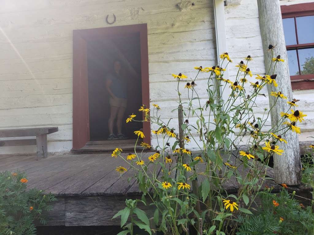 Gilmore Cabin | Somerset, VA 22972, USA | Phone: (540) 672-2728