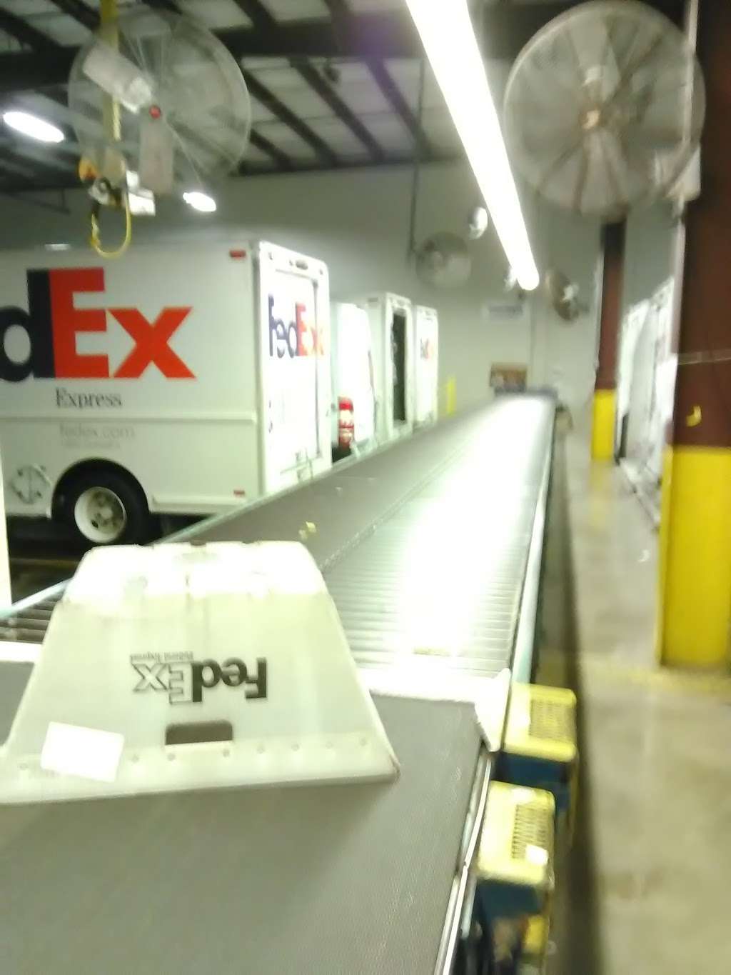 FedEx Ship Center | 2795 Holly Hall St, Houston, TX 77054, USA | Phone: (800) 463-3339