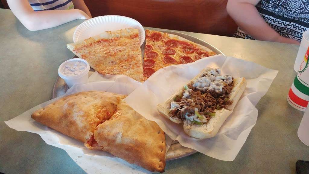 Tonys Pizza Hickory | 1832 Catawba Valley Blvd SE, Hickory, NC 28602, USA | Phone: (828) 327-6636