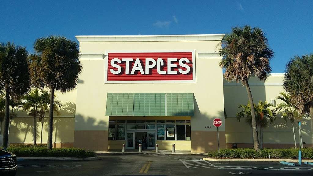 Staples | 2029 Okeechobee Blvd, West Palm Beach, FL 33409, USA | Phone: (561) 686-4054