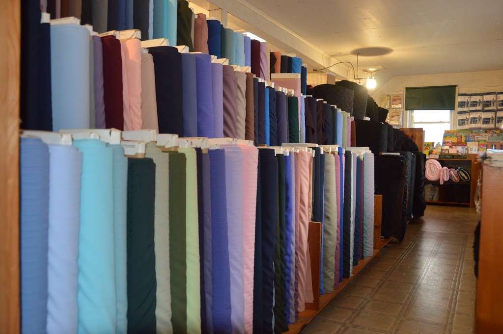 Ebersols Fabrics | 556 Gibbons Rd, Bird in Hand, PA 17505, USA | Phone: (717) 656-0457