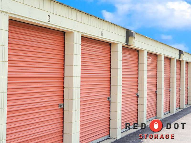 Red Dot Storage | 3305 16th St, Zion, IL 60099, USA | Phone: (847) 233-1786