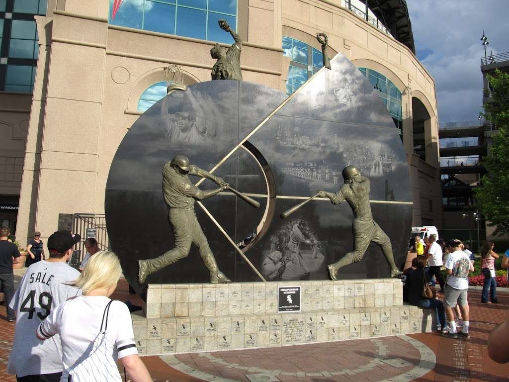 Comiskey Park | Lot E - U.S. Cellular Field, Princeton Ave, Chicago, IL 60616, USA | Phone: (312) 674-1000