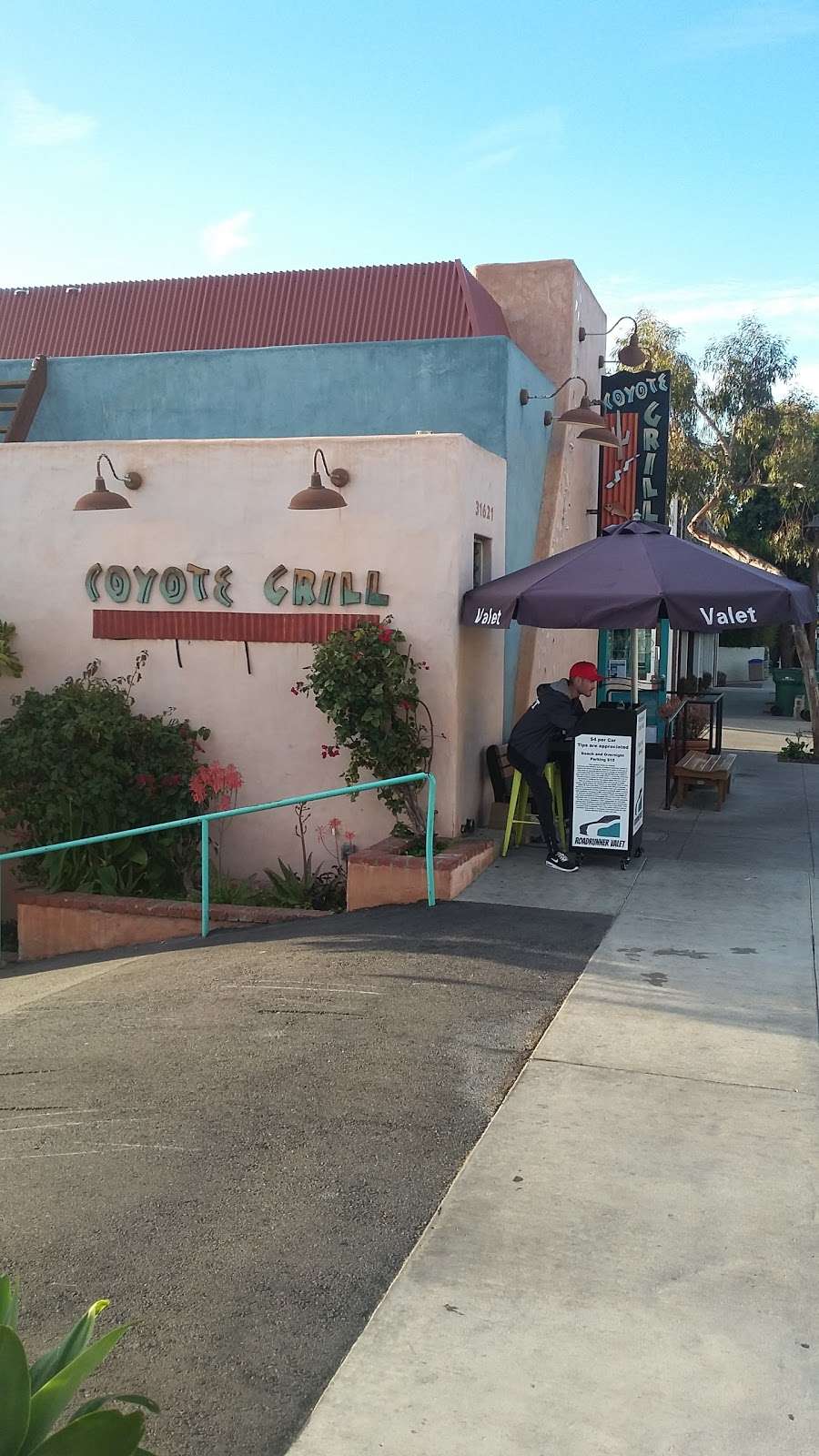 Coyote Grill | 31621 Coast Hwy, Laguna Beach, CA 92651, USA | Phone: (949) 499-4033