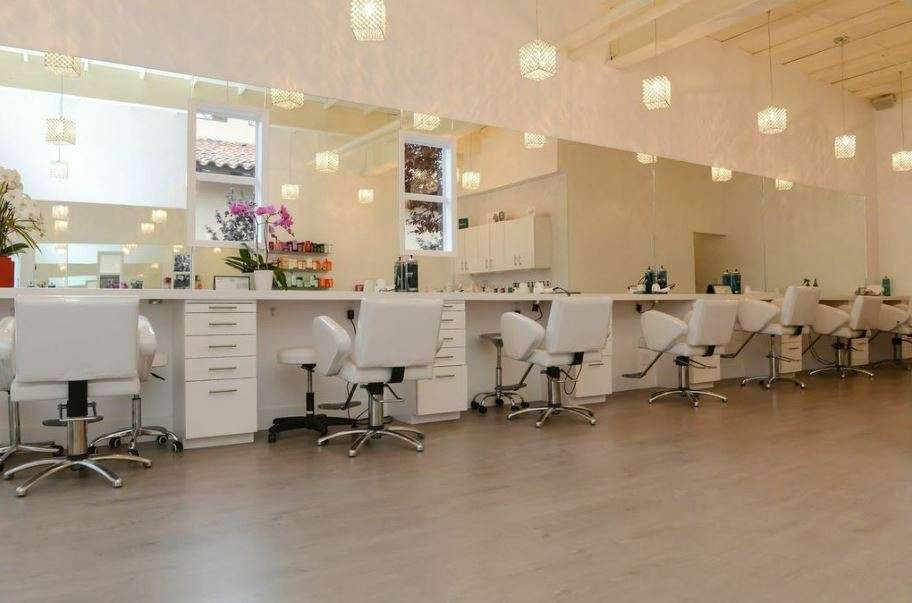 Lux Beauty Bar | 16085 San Dieguito Rd E-1, Rancho Santa Fe, CA 92067, USA | Phone: (858) 756-2220