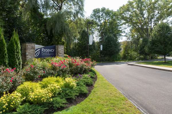 Regency Place Apartments | 7000 Horseshoe Ln, Wilmington, MA 01887 | Phone: (978) 658-4960