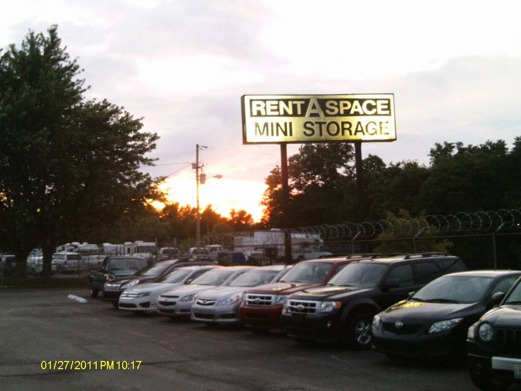 Rent-A-Space Mini Storage | 4211 Meadowbrook Dr, Louisville, KY 40218, USA | Phone: (502) 499-8104
