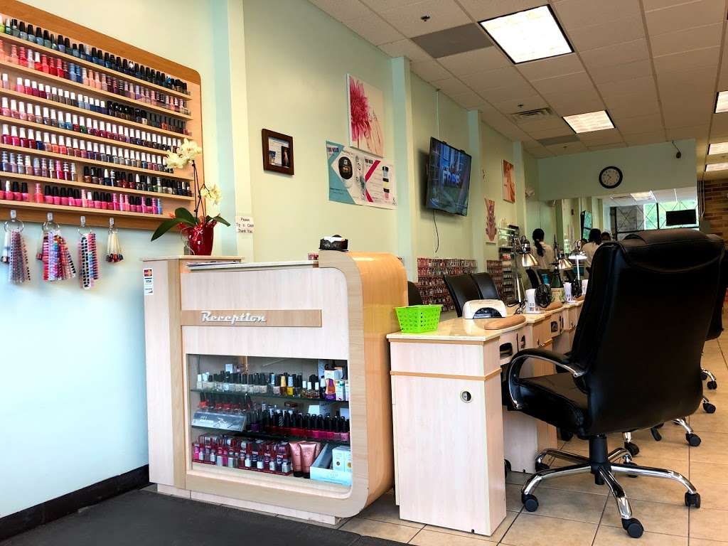 Image Nails & Spa | 956 N Neltnor Blvd, West Chicago, IL 60185, USA | Phone: (630) 206-3301