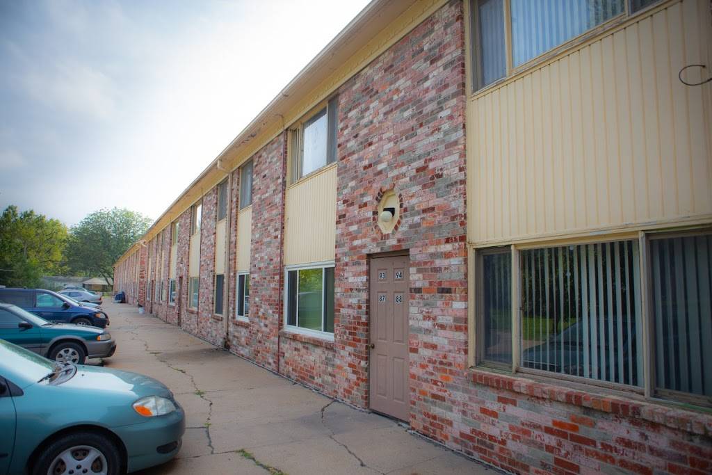 Bellevue Garden Apartments | 2911 Washington St, Bellevue, NE 68005, USA | Phone: (402) 291-7611