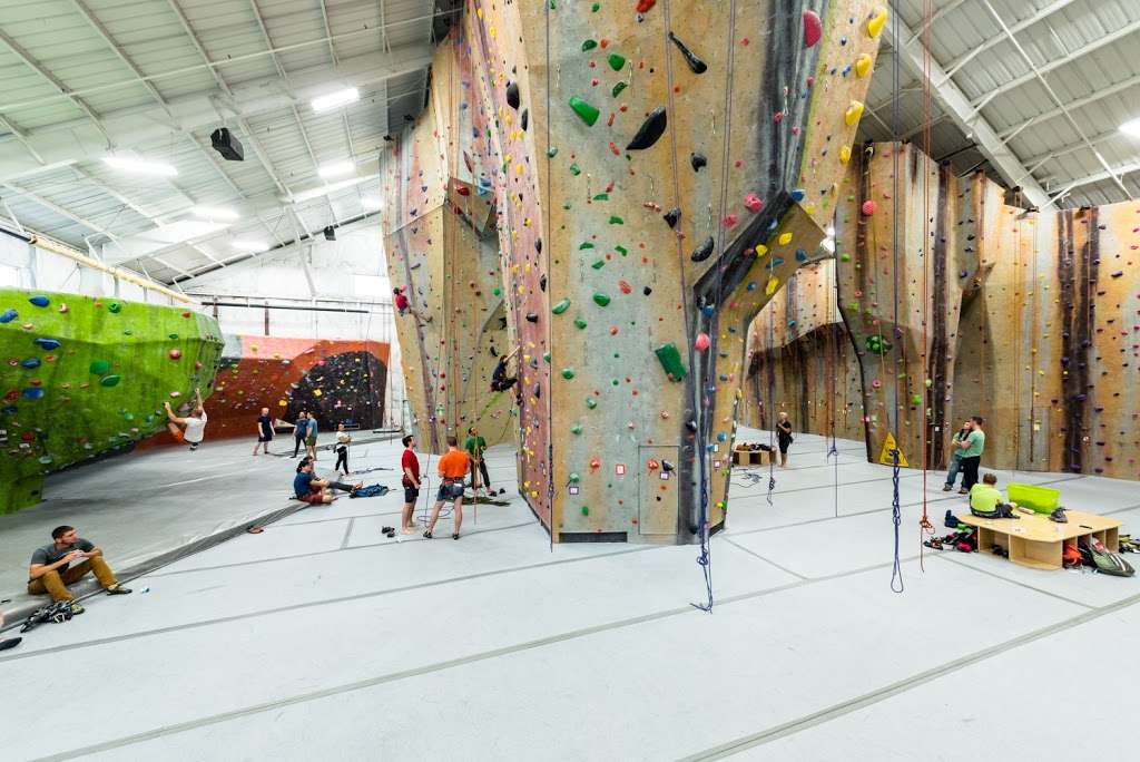 EPIC Climbing and Fitness | 1931 Stout Field W Dr, Indianapolis, IN 46241 | Phone: (317) 247-1931